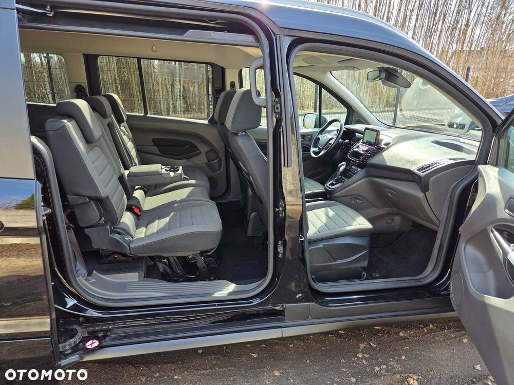Ford Tourneo Connect Grand - 27