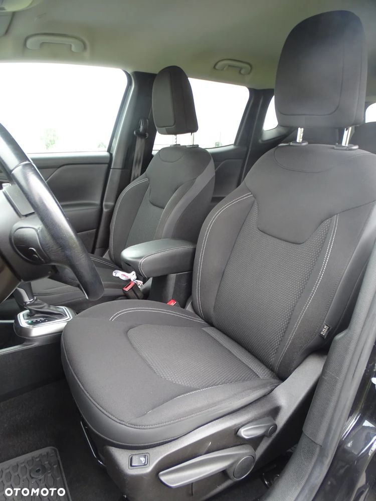 Jeep Renegade 1.3 T-GDI Automatik Limited - 23