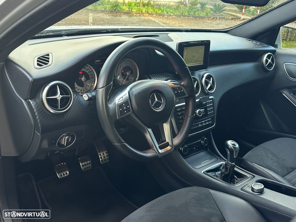 Mercedes-Benz A 180 d AMG Line - 4