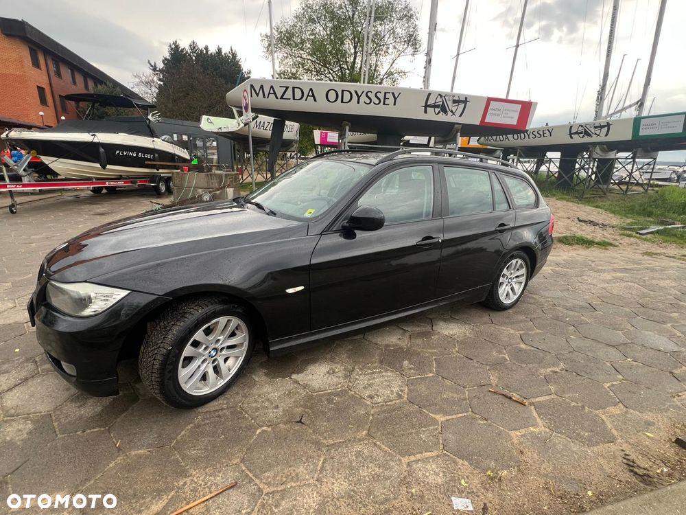 BMW Seria 3 318i - 12