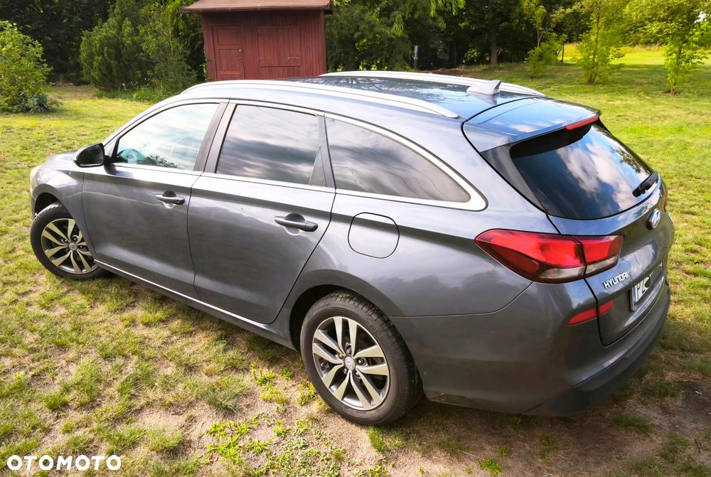 Hyundai i30 1.4 T-GDI Family+ - 7