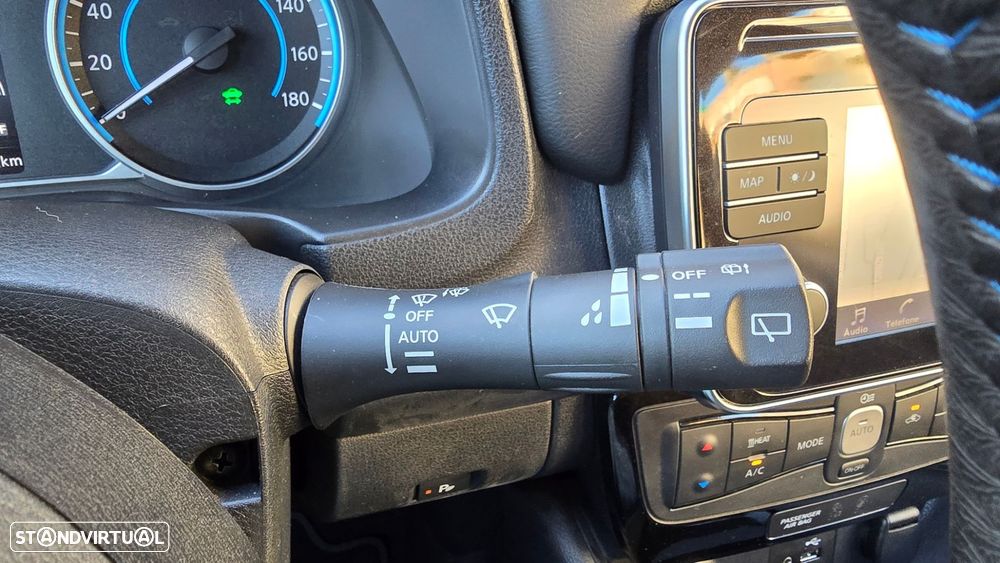 Nissan Leaf N-Connecta - 16