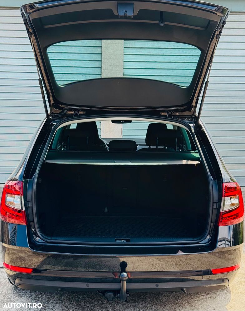 Skoda Octavia 1.6 TDI DSG Style - 10
