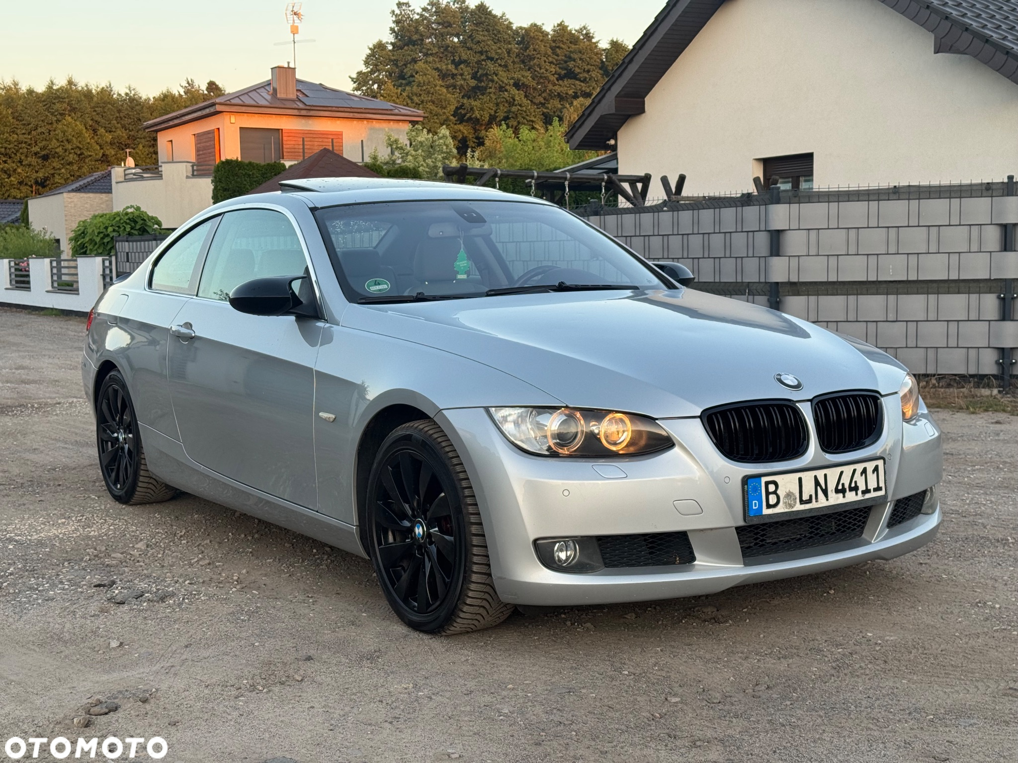 BMW Seria 3 325i Coupe - 10