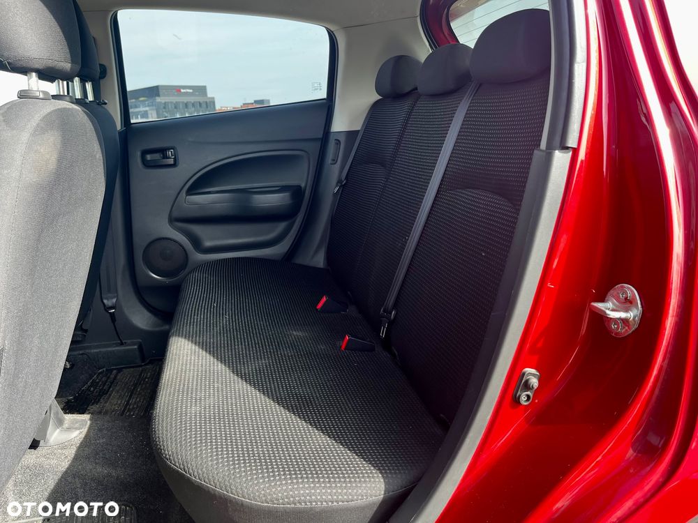 Mitsubishi Space Star 1.2 Intense CVT - 28