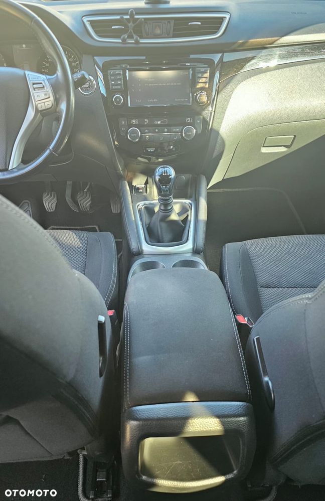 Nissan Qashqai 1.2 DIG-T N-Connecta EU6 - 14