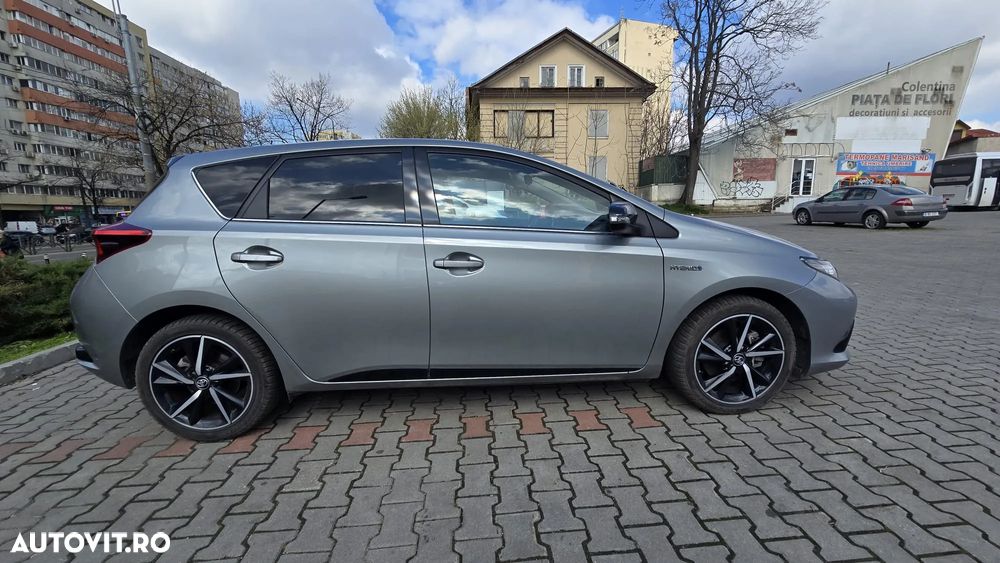 Toyota Auris - 4