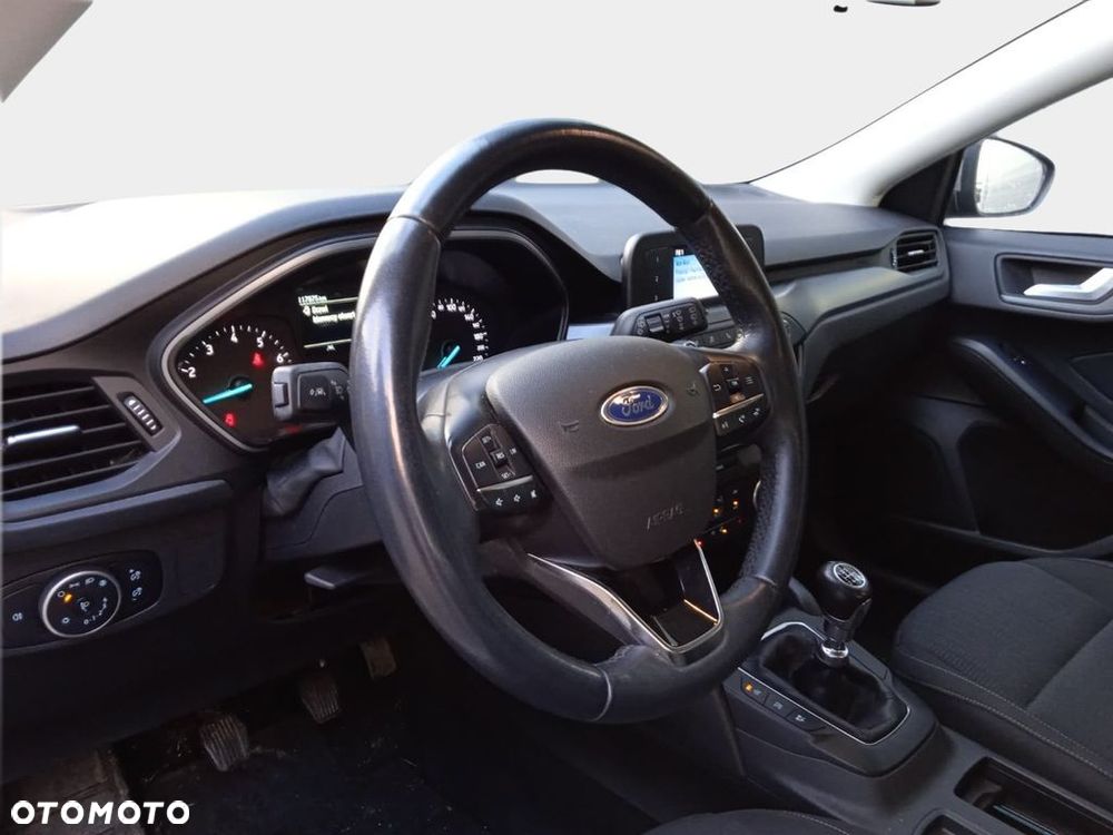 Ford Focus 1.0 EcoBoost Trend - 15