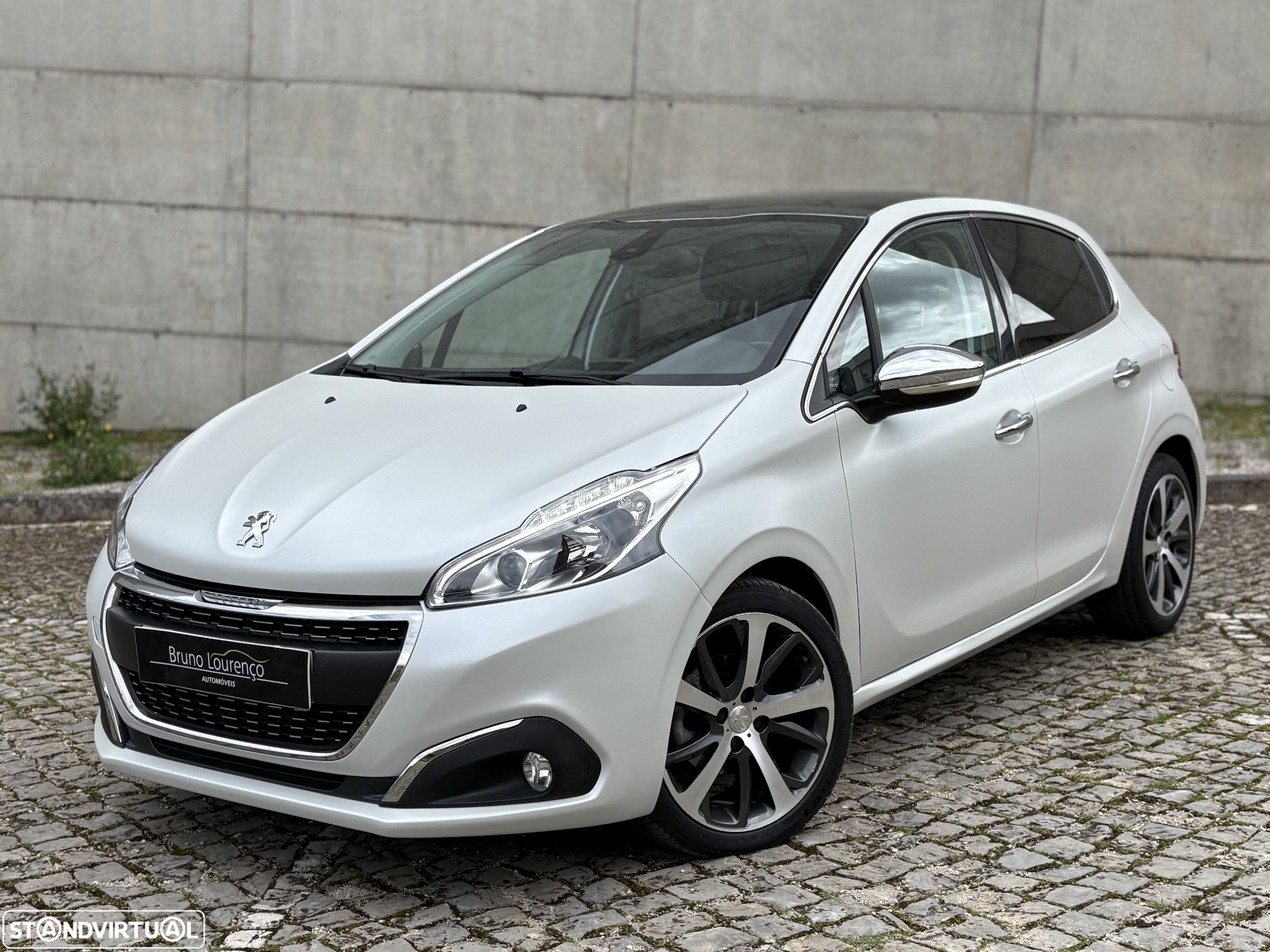 Peugeot 208 Blue-HDi 120 Stop&Start Allure - 1