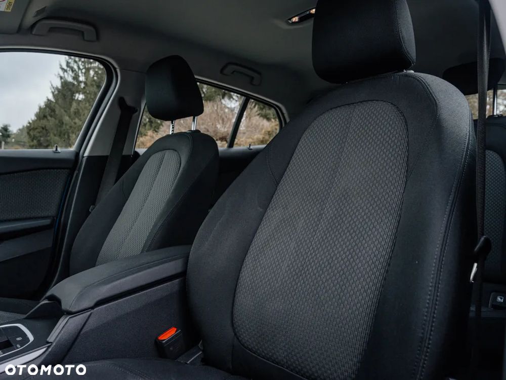 BMW Seria 1 118i Advantage - 11