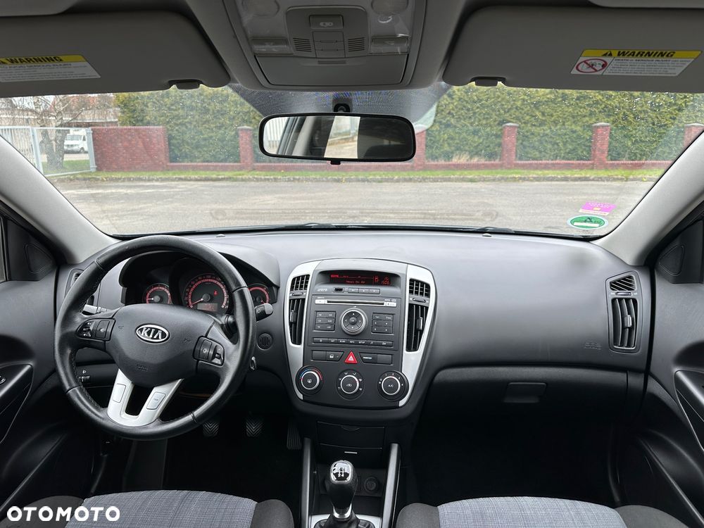 Kia Ceed 1.4 L Euro2012 - 26