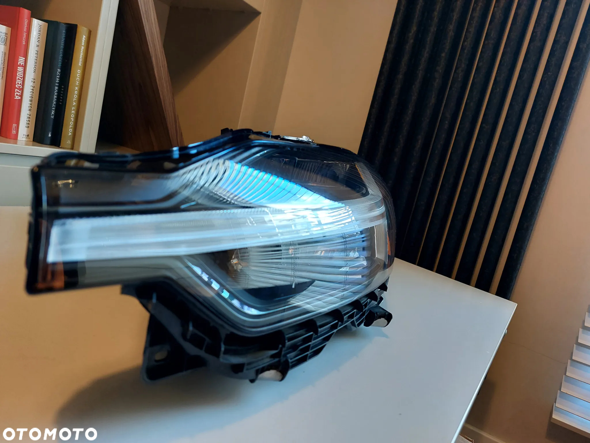 LAMPY PRZEDNIE VOLVO XC60 32338968 32338969 T4UVB KOMPLET LAMP USA FULL LED REFLEKTOR - 19