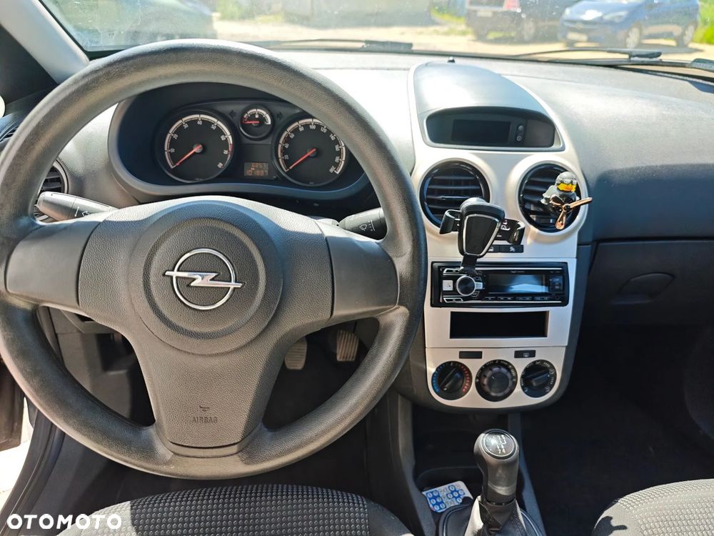 Opel Corsa 1.2 16V Essentia - 6