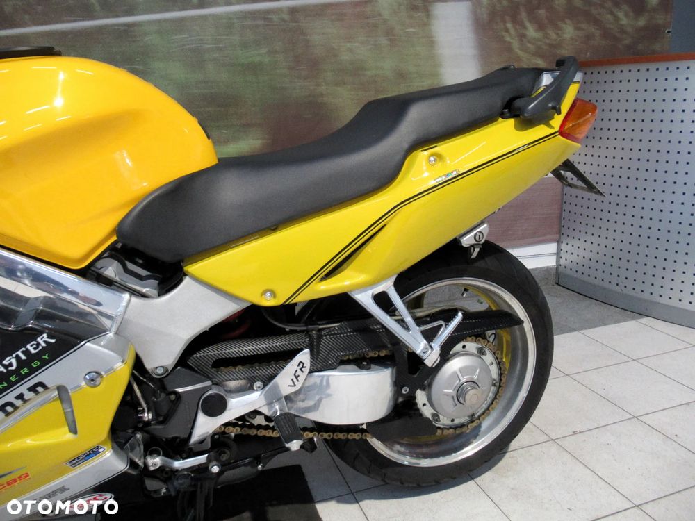 Honda VFR - 20
