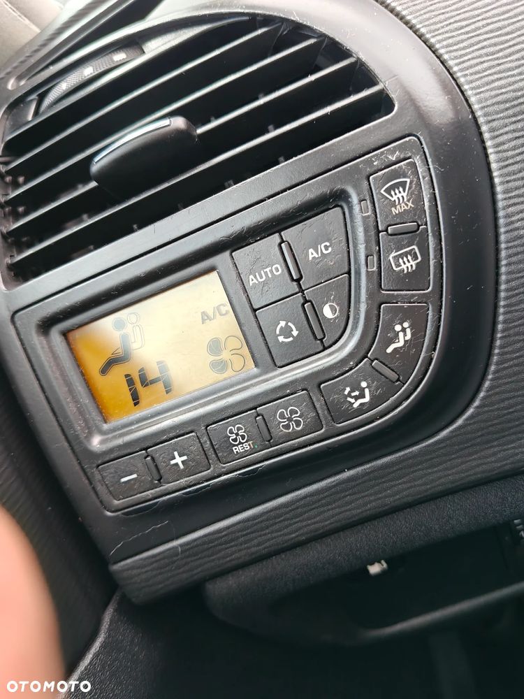 Citroën C4 Cactus 1.6 e-HDi Shine Edition ETG - 28