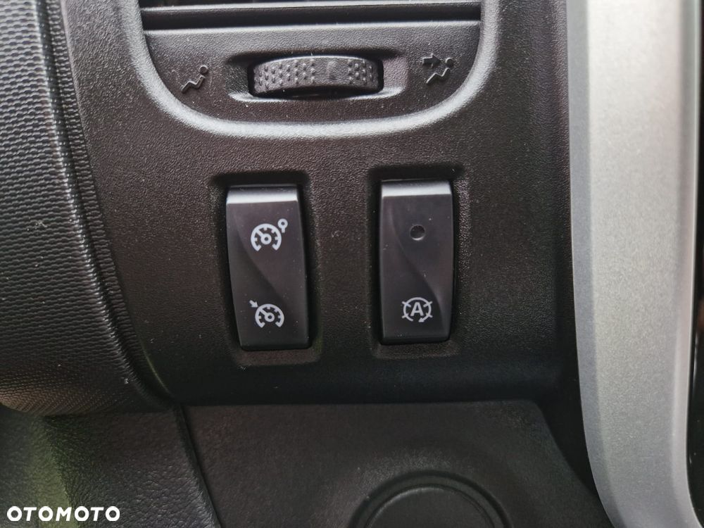 Renault TRAFIC - 33