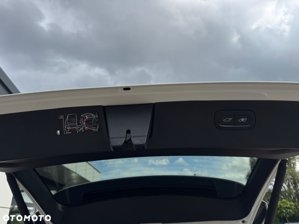 Volvo XC 90 D5 AWD Geartronic Inscription - 32