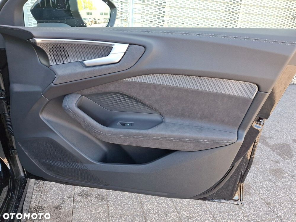 Audi A5 Limousine - 16