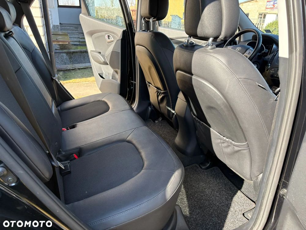 Hyundai ix35 1.6 2WD Fifa World Cup Edition - 14