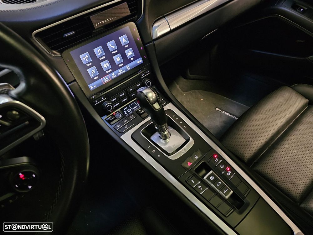 Porsche 911 (991) Carrera 4S PDK - 17