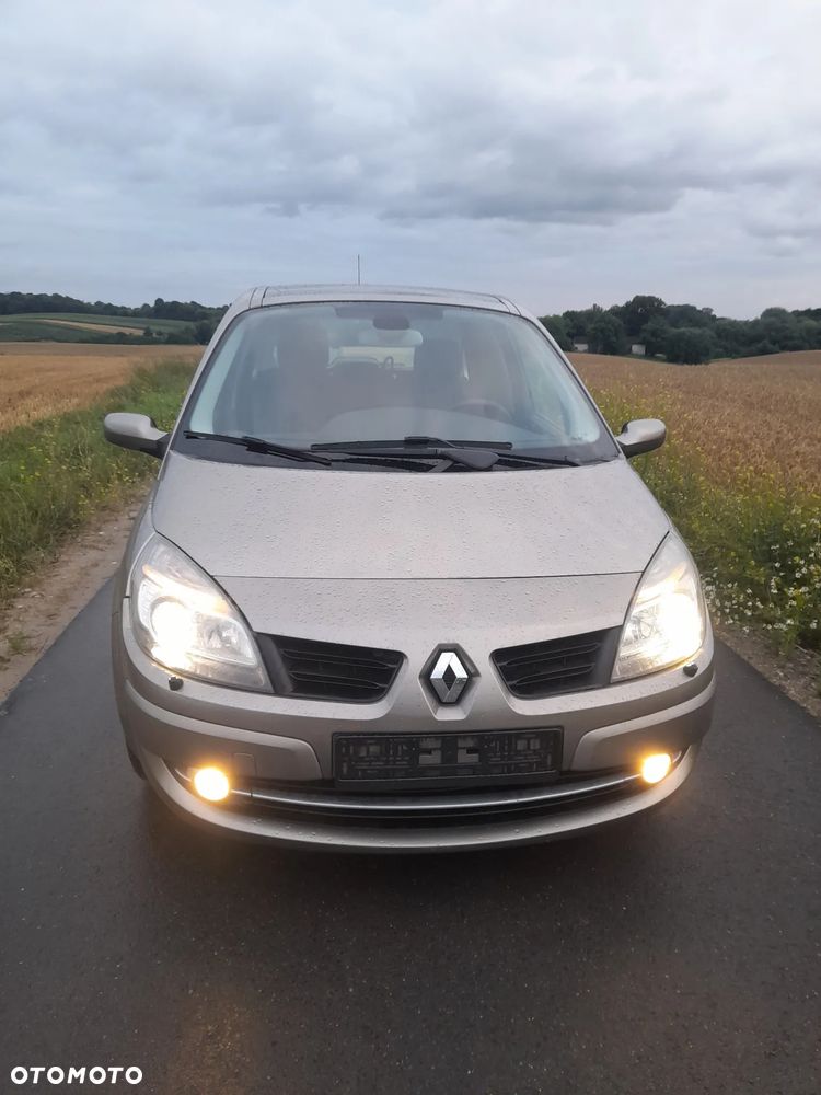 Renault Scenic 2.0 16V Emotion Plus - 4
