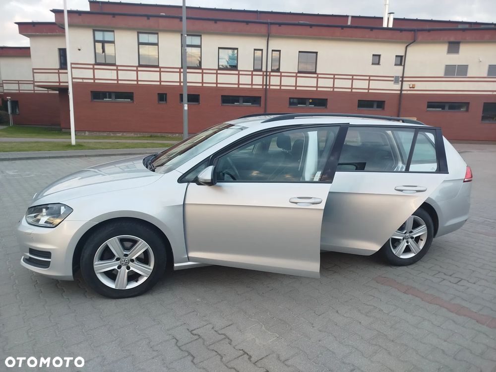 Volkswagen Golf - 5