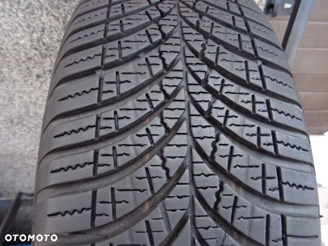 195/65/R15 95V Goodyear Vector 4 seasons gen-3 - 1