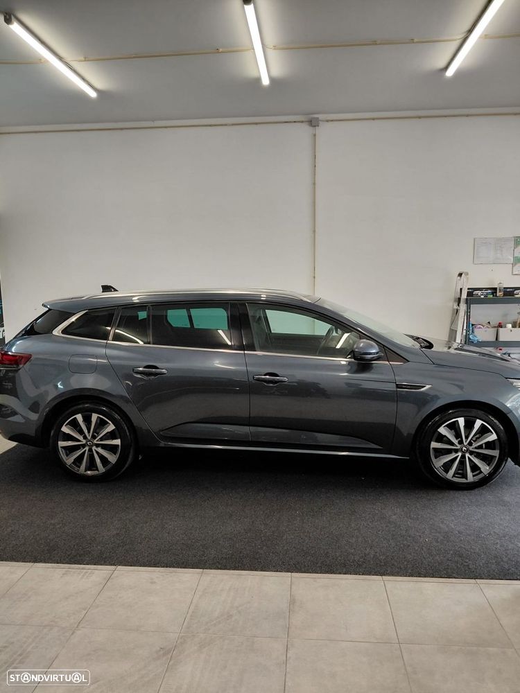 Renault Mégane Sport Tourer 1.5 Blue dCi R.S. Line EDC - 11