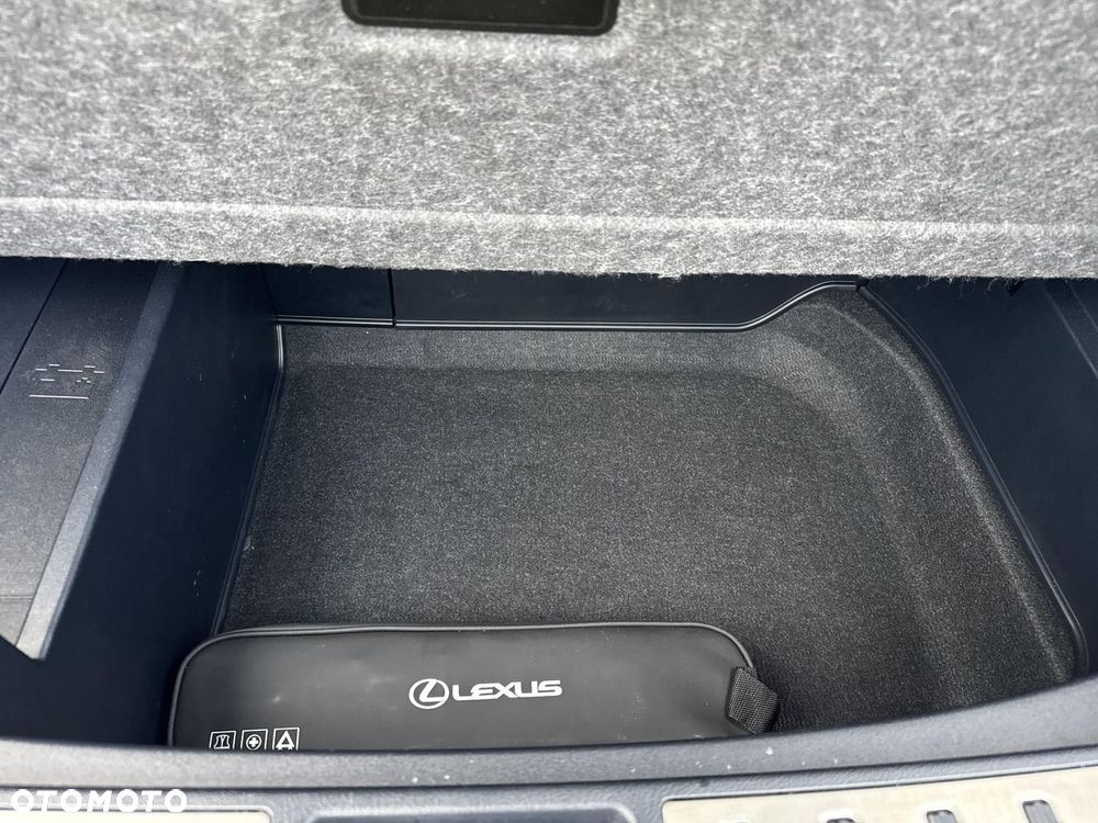 Lexus NX 300h Business Edition AWD - 21