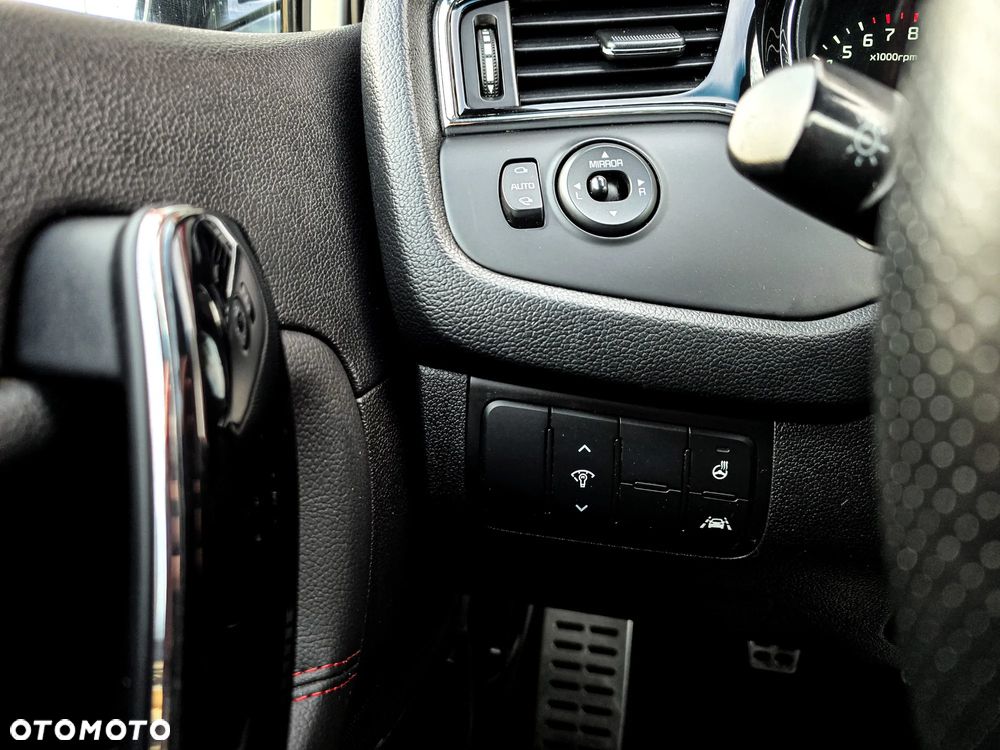 Kia Ceed 1.6 T-GDI GT - 20