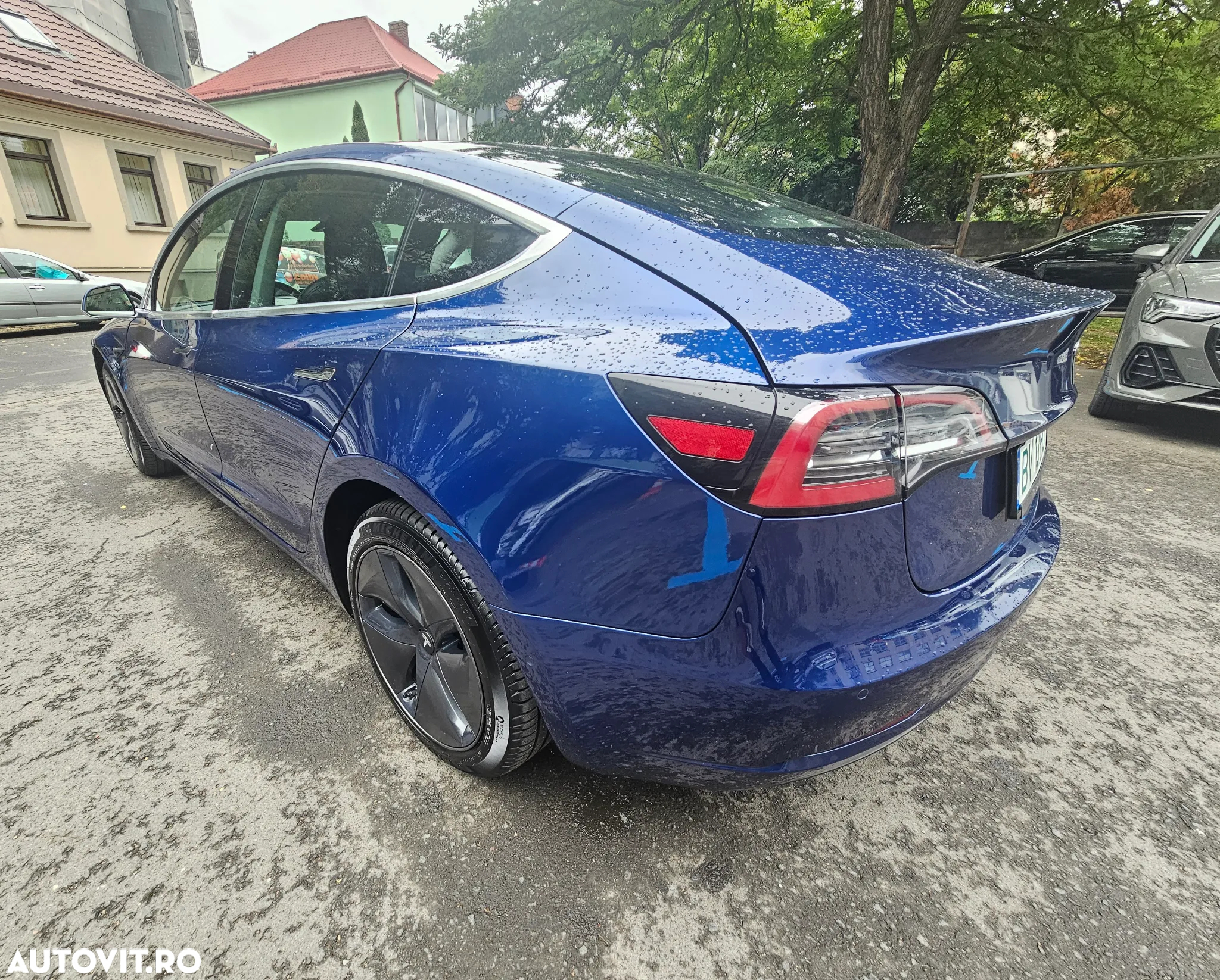 Tesla Model 3 Langstreckenbatterie Allradantrieb Dual Motor - 5