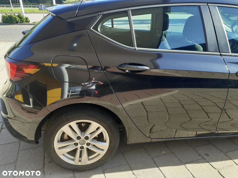 Opel Astra 1.4 Essentia - 17