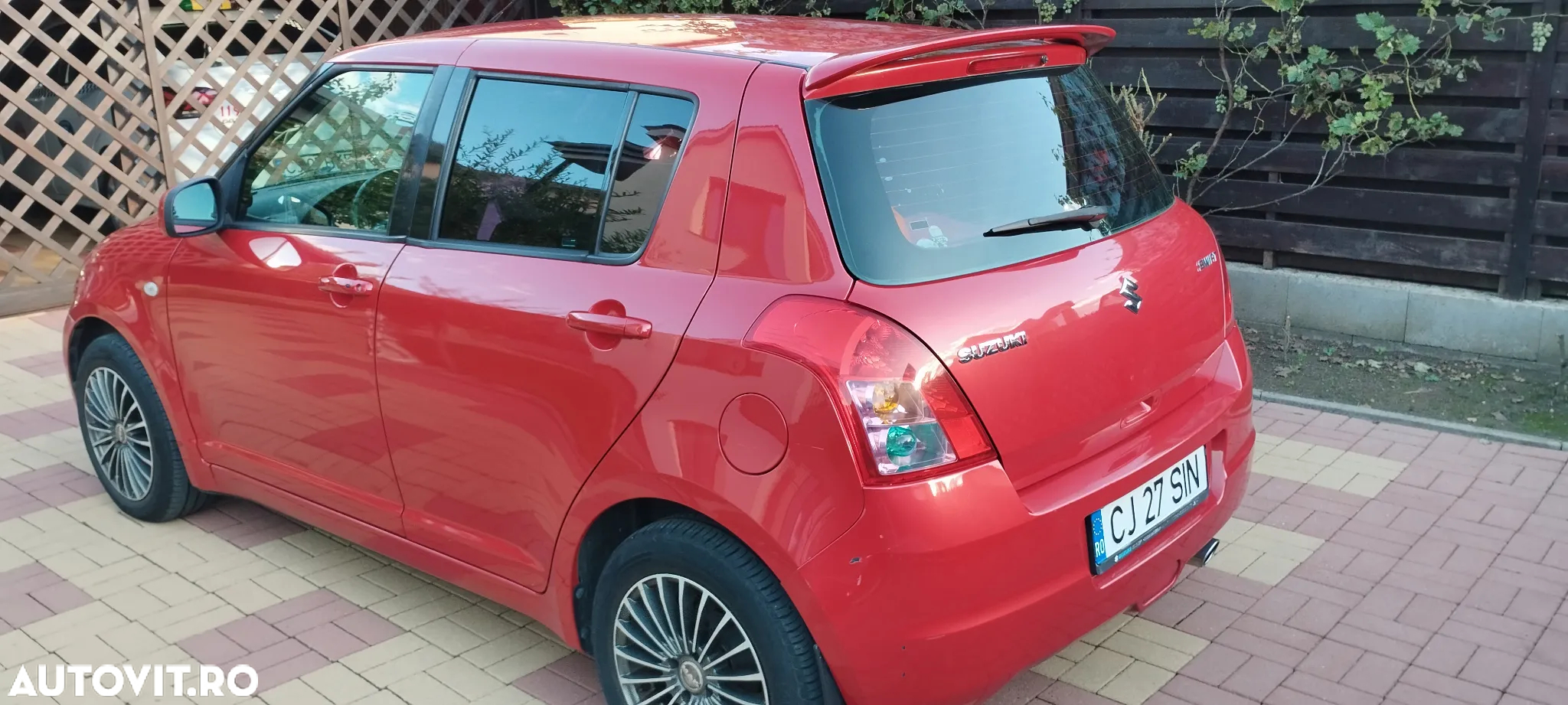 Suzuki Swift - 4