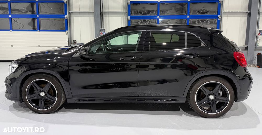 Mercedes-Benz GLA 200 7G-DCT AMG Line - 3