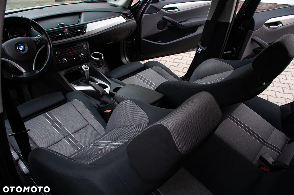BMW X1 sDrive20d - 27