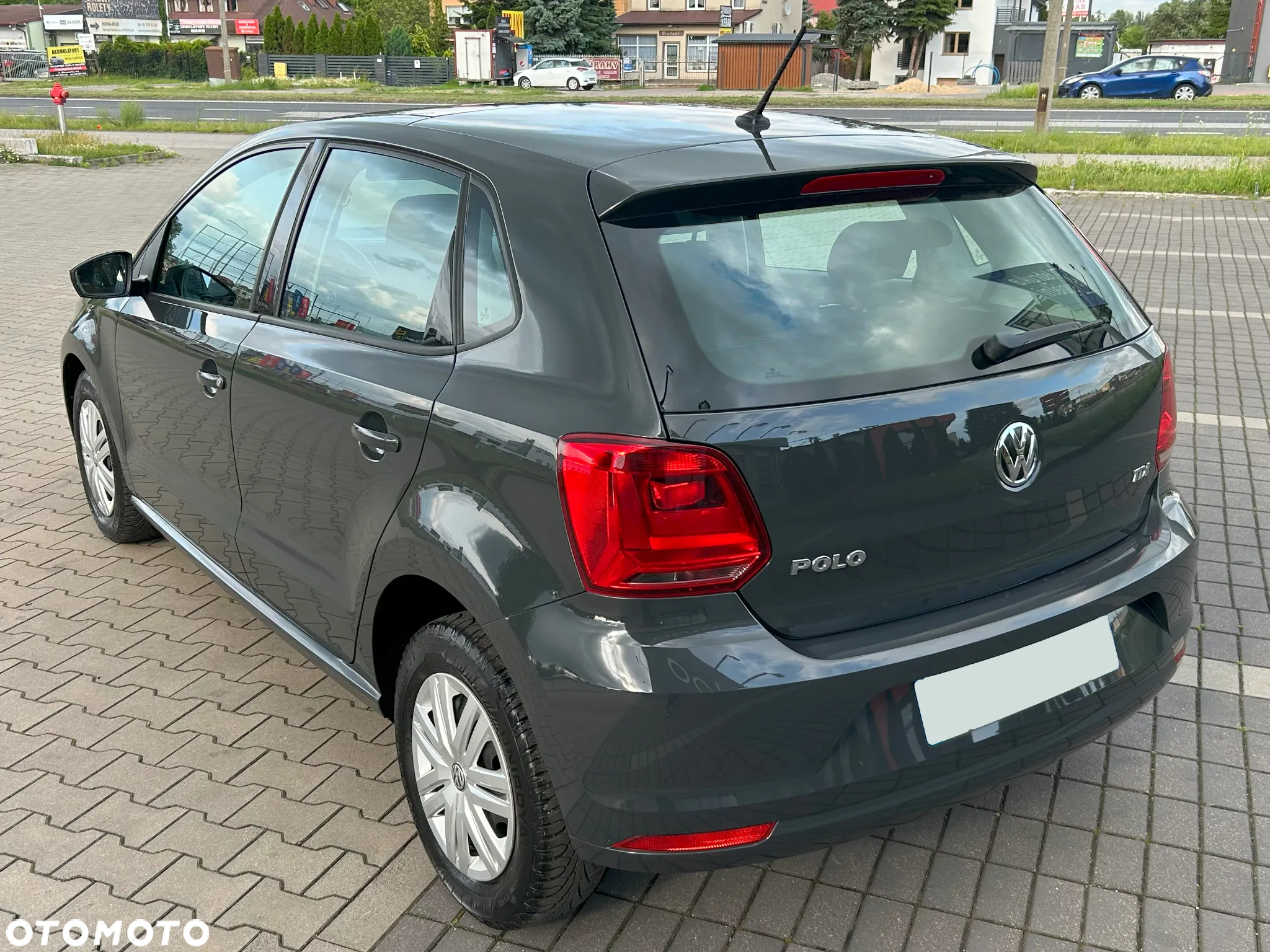 Volkswagen Polo - 8