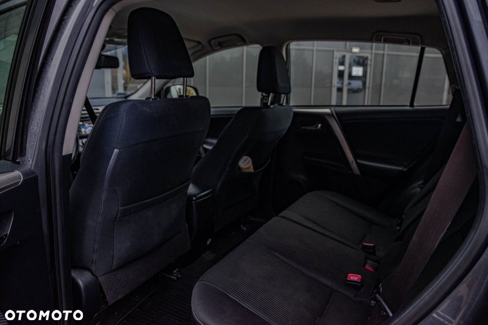 Toyota RAV4 2.0 D-4D Active - 8