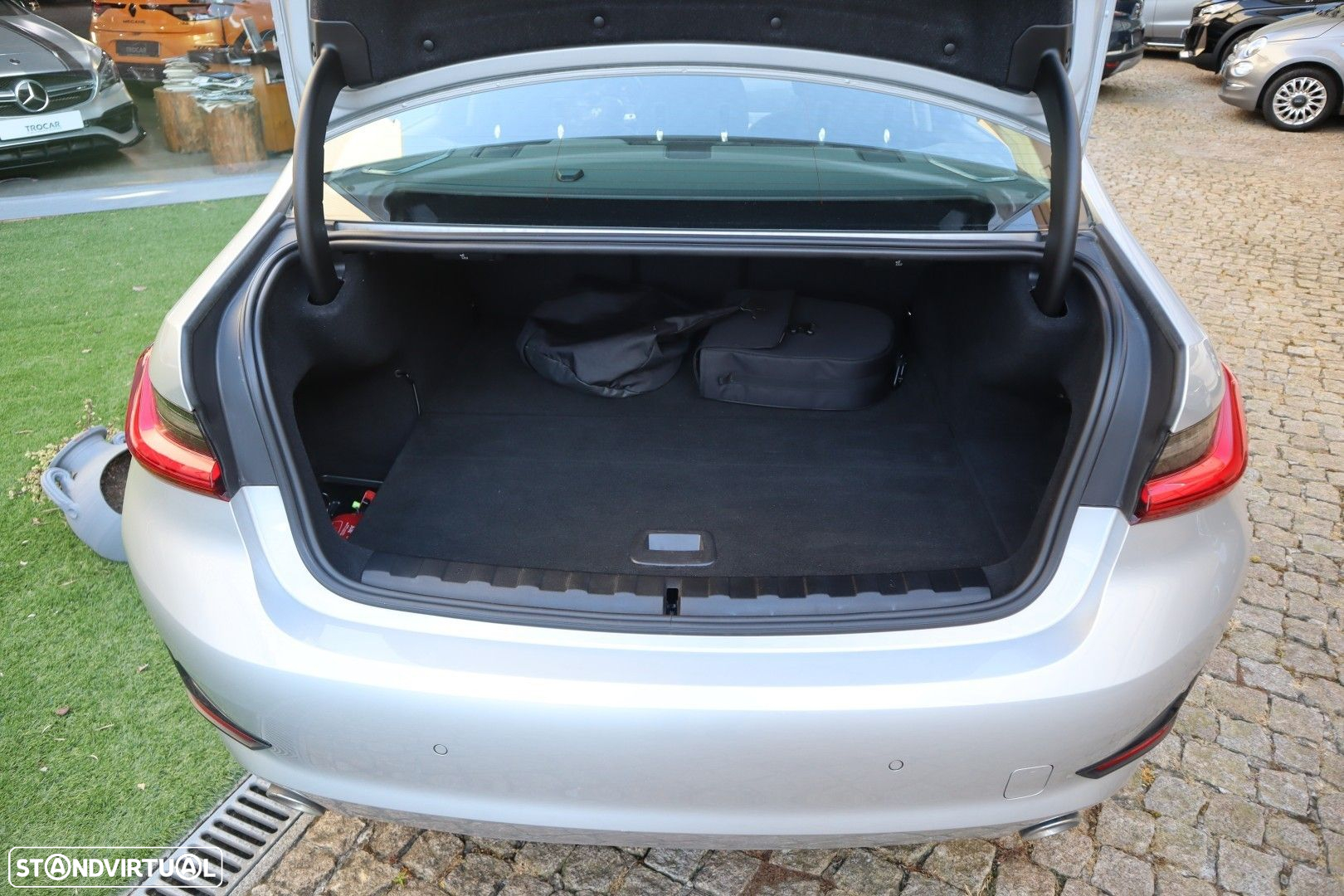 BMW 330 e Corporate Edition Auto - 14
