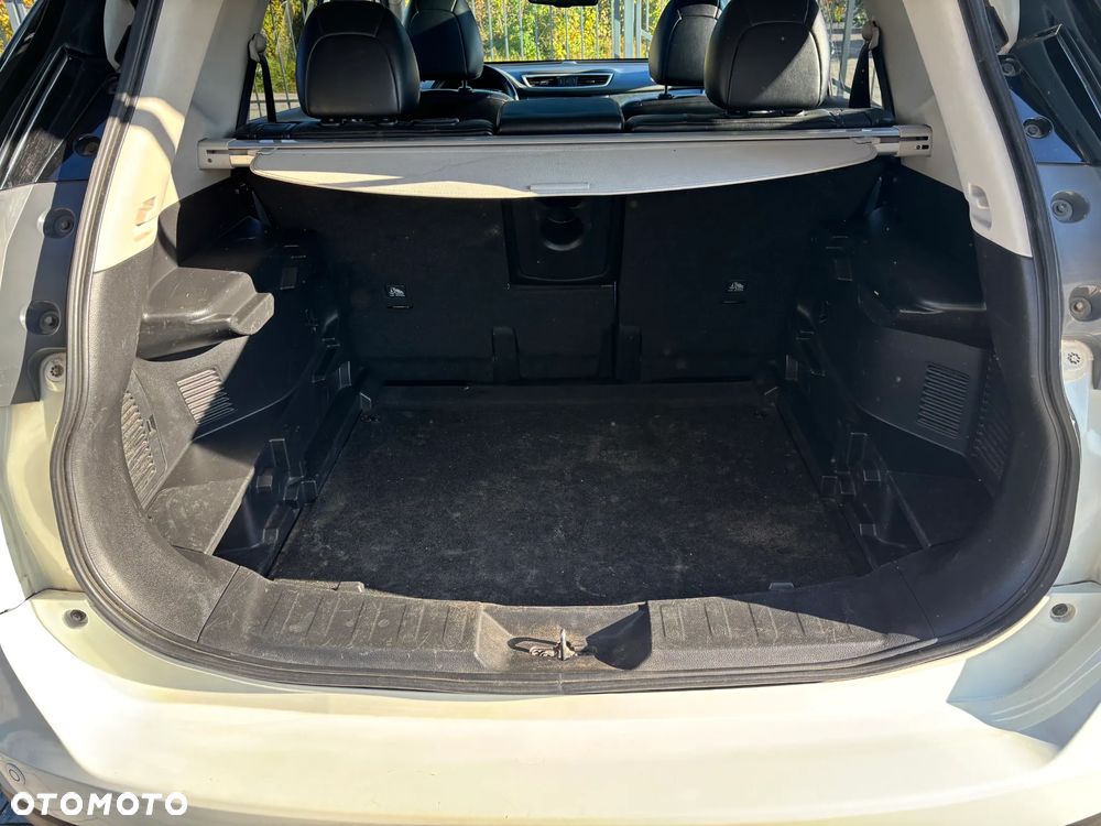Nissan X-Trail 1.6 DCi Tekna 4WD - 8