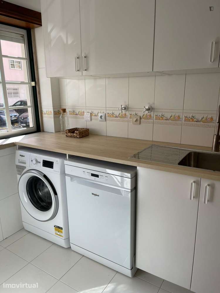 Apartamento com 2 quartos - localizado em Lisbon - Grande imagem: 2/9