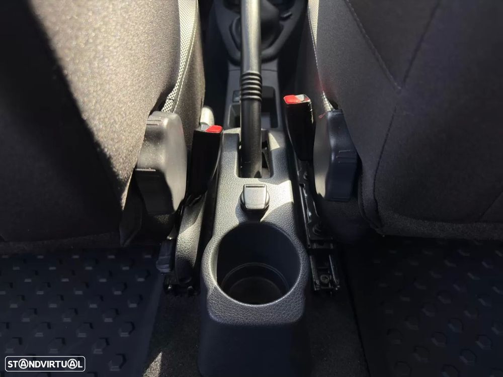 Dacia Sandero 0.9 TCe Stepway - 38