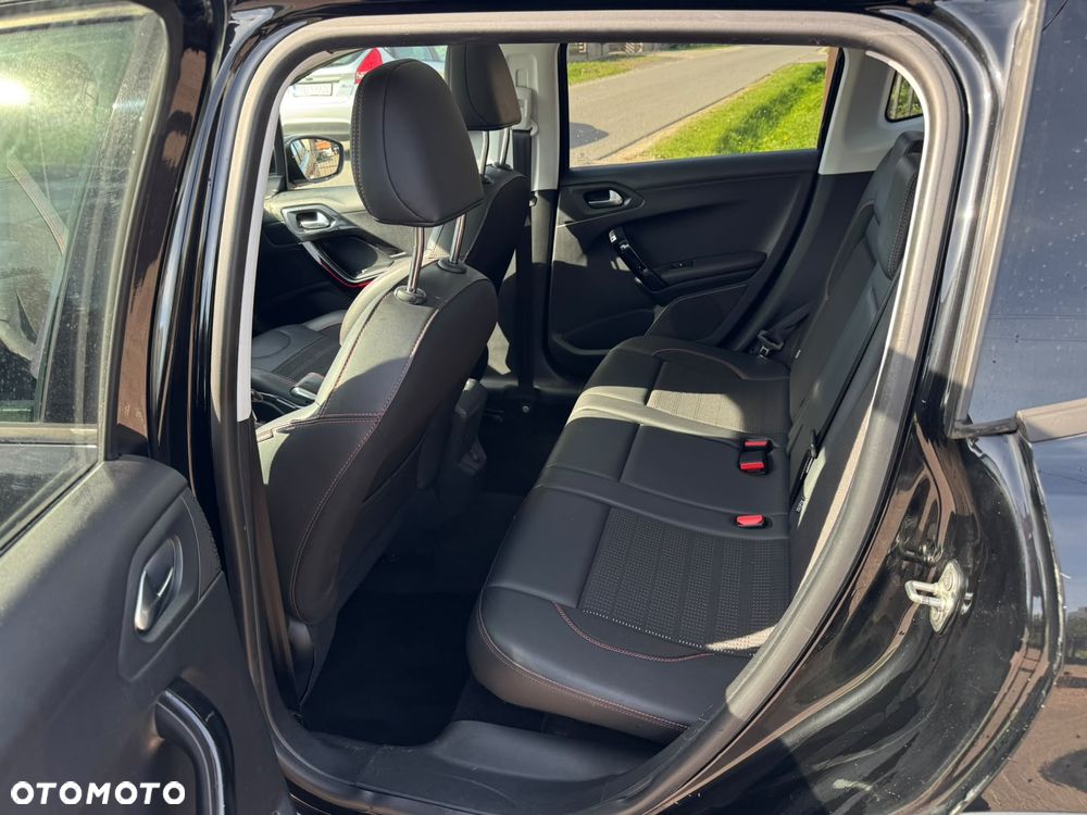 Peugeot 2008 - 17