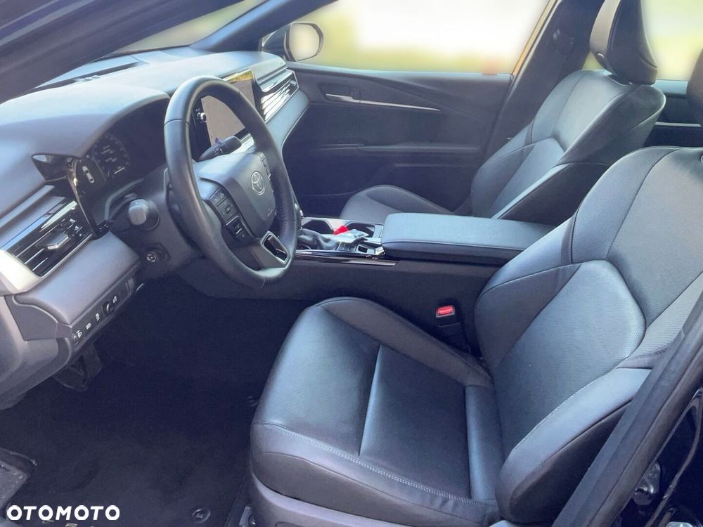 Toyota Camry - 8