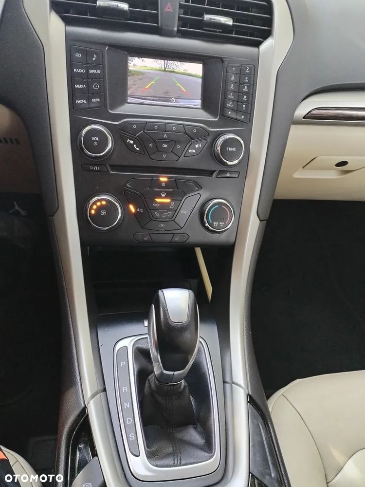Ford Mondeo 2.0 EcoBoost STart-Stopp Autom Vignale - 18