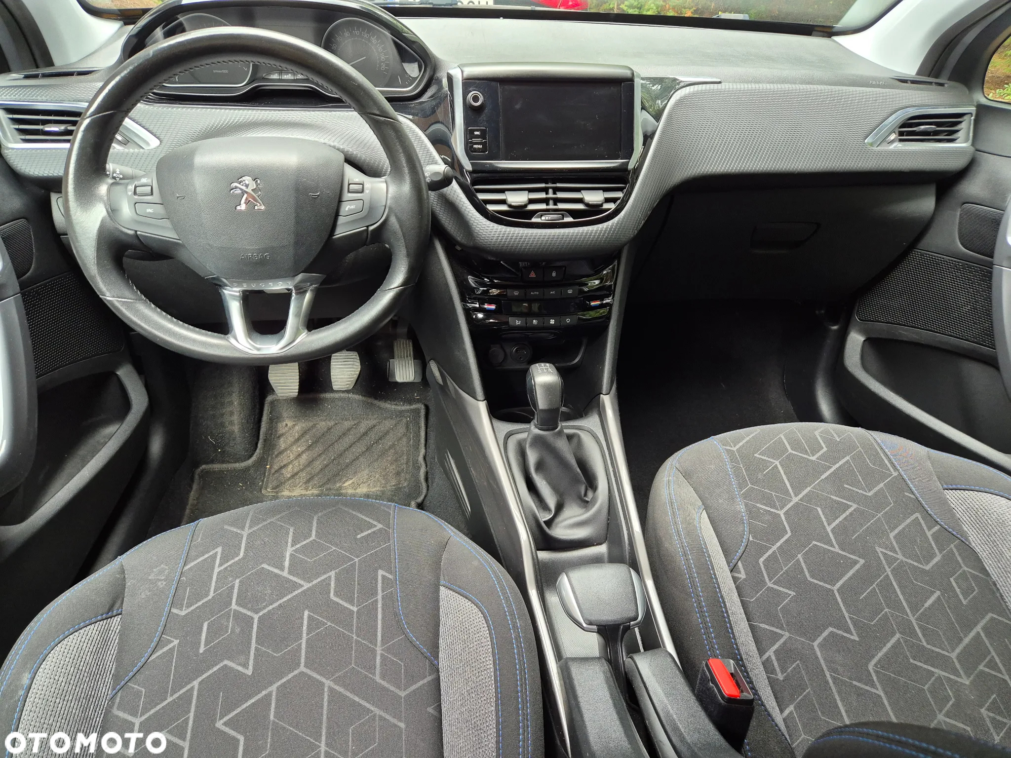 Peugeot 2008 PureTech 82 Style - 24