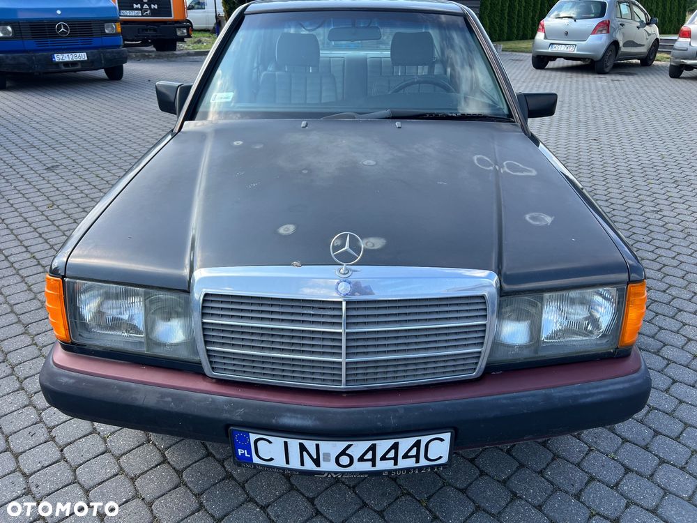 Mercedes-Benz W201 (190) - 9