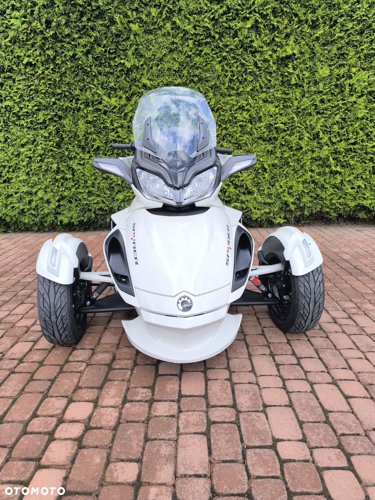 Can-Am Spyder - 3