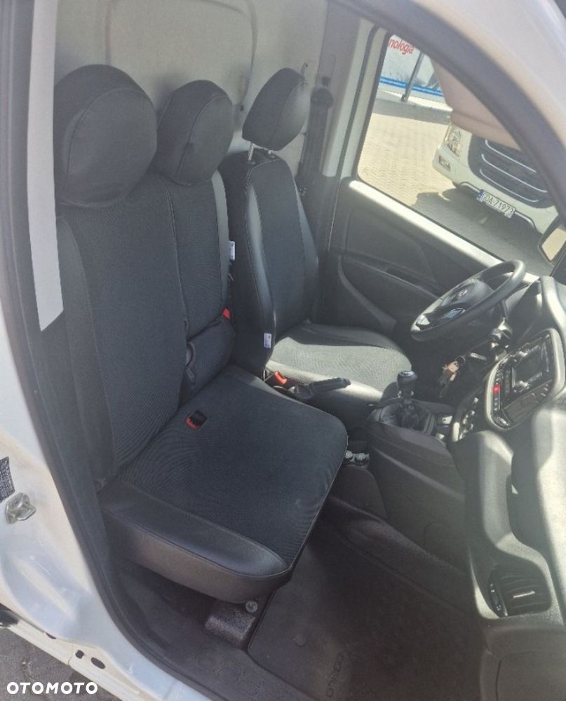 Fiat DOBLO - 7