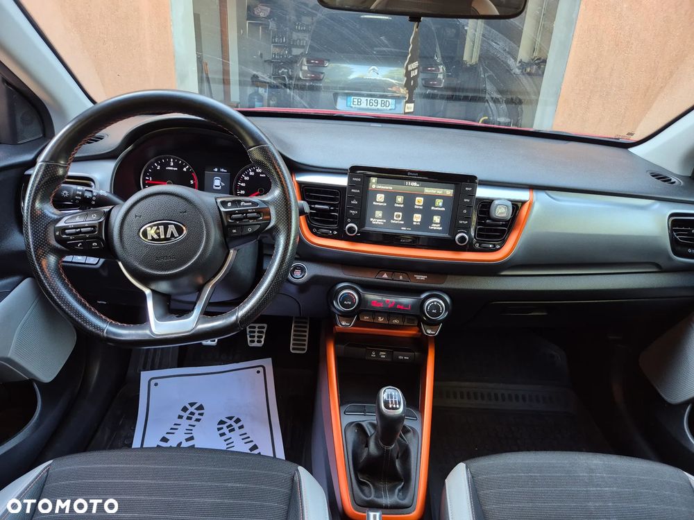 Kia Stonic 1.6 CRDi Platinum Edition - 22