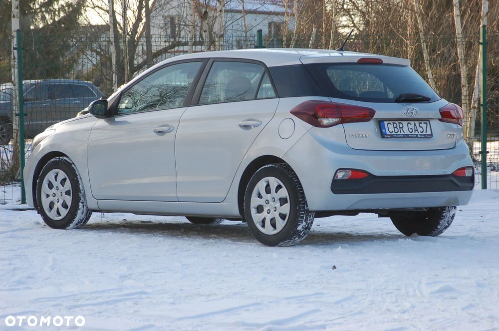 Hyundai i20 1.2 Comfort - 20